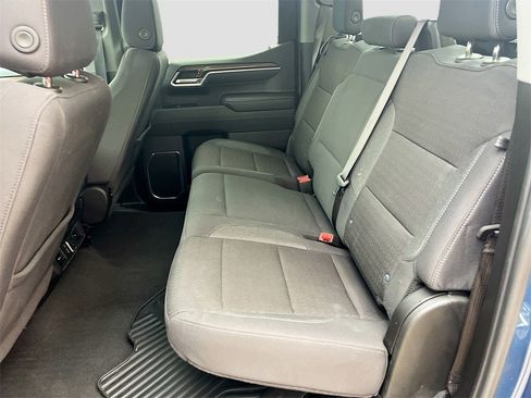 Used 2024 Chevrolet Silverado 1500 LT image 25