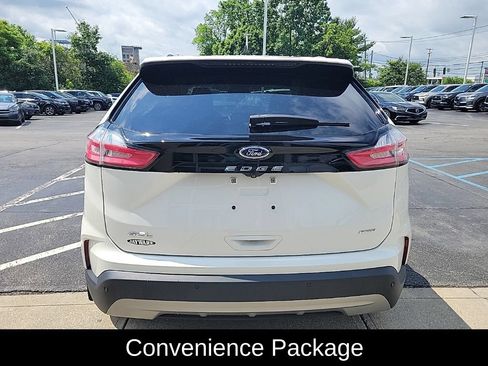 Used 2022 Ford Edge SEL w/ Convenience Package AWD/4WD image 4
