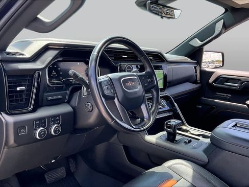 Used 2022 GMC Sierra 1500 AT4 w/ AT4 Premium Package AWD/4WD image 18