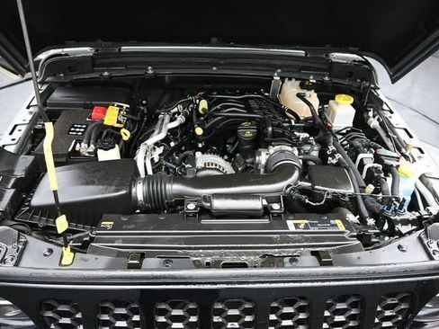 Used 2022 Jeep Gladiator Sport AWD/4WD image 41