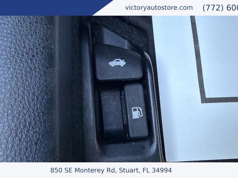 Used 2020 Toyota Corolla LE image 43