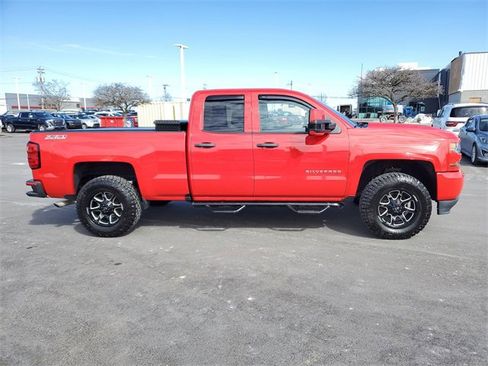 Used 2016 Chevrolet Silverado 1500 Custom w/ Custom Convenience Package image 8