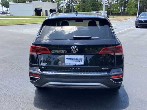 Used 2023 Volkswagen Taos SEL AWD/4WD image 9
