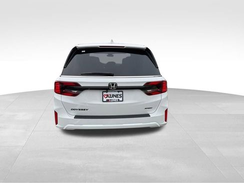 New 2026 Honda Odyssey Sport-L image 8