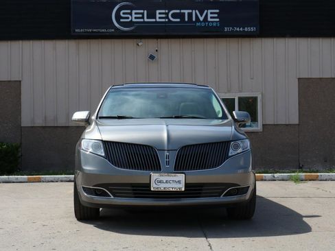 Used 2015 Lincoln MKT AWD w/ Equipment Group 201A image 4