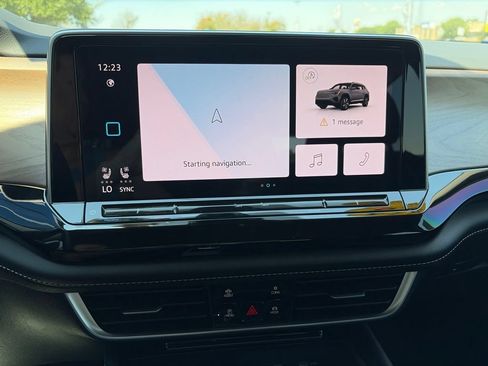 Used 2024 Volkswagen Atlas SE FWD image 33