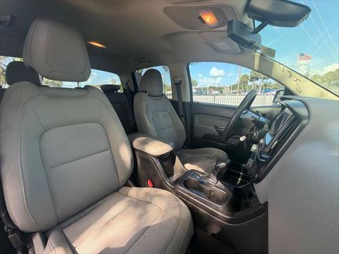 Used 2022 Chevrolet Colorado W/T w/ WT Convenience Package RWD image 9