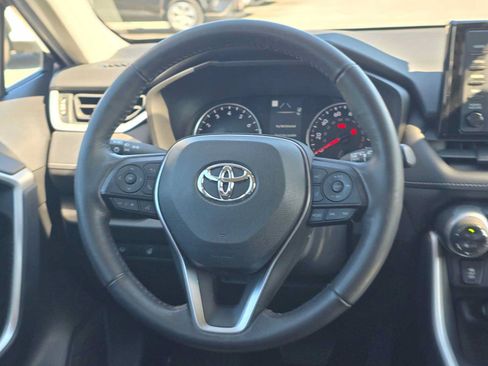 Used 2022 Toyota RAV4 XLE w/ XLE Grade Weather Package AWD/4WD image 19