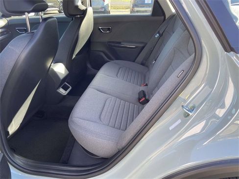 New 2025 Kia K4 EX image 9