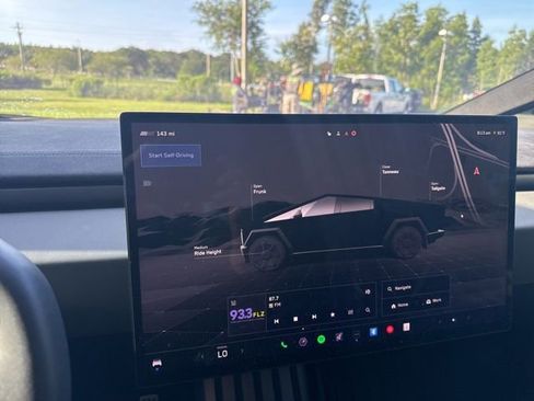 Used 2024 Tesla Cybertruck Cyberbeast AWD/4WD image 16