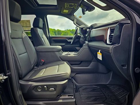 New 2026 GMC Sierra 2500 Denali w/ Denali Reserve Package AWD/4WD image 43