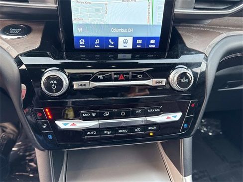 Used 2023 Ford Explorer Platinum w/ Technology Package image 25