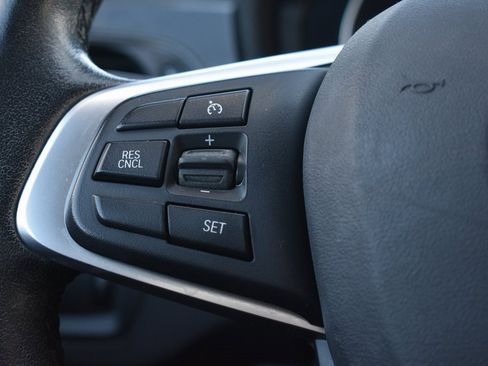 Used 2023 BMW X2 sDrive28i image 16