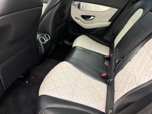 Used 2019 Mercedes-Benz GLC 43 AMG 4MATIC image 24