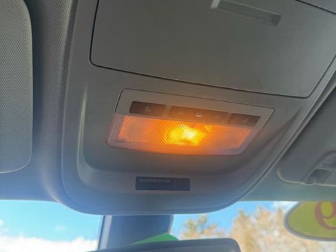 Used 2019 Chevrolet Colorado LT w/ LT Convenience Package image 13