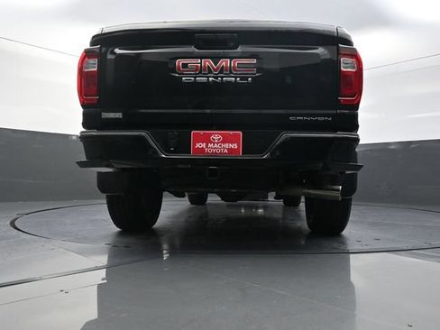 Used 2023 GMC Canyon Denali AWD/4WD image 35