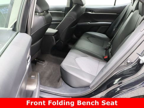 Used 2023 Toyota Camry SE image 26