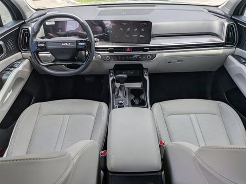 Used 2026 Kia Sorento S FWD image 14