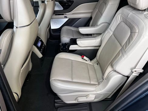 Used 2023 Lincoln Aviator Reserve w/ Equipment Group 201A image 43