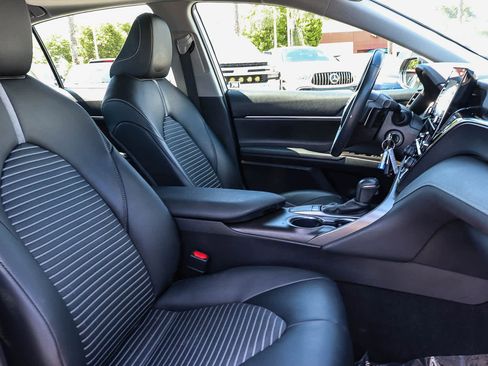 Used 2024 Toyota Camry SE FWD image 22