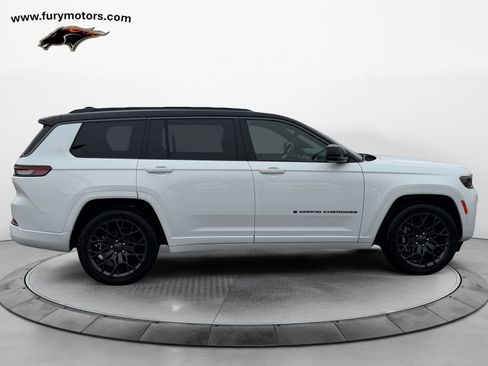 New 2026 Jeep Grand Cherokee L Summit w/ Obsidian Package image 2