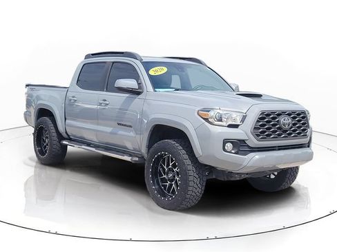 Used 2020 Toyota Tacoma TRD Sport RWD image 3