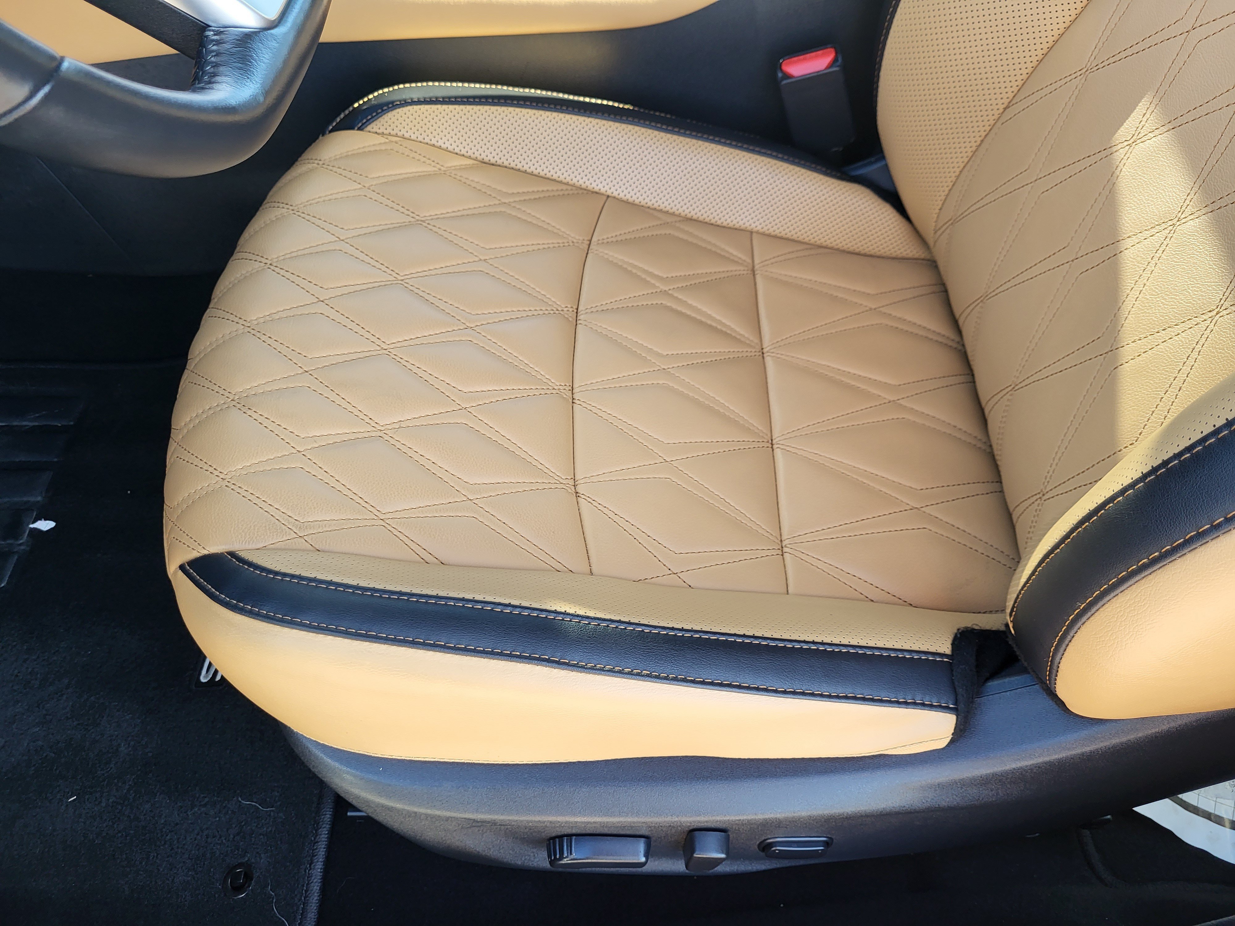 Certified 2025 Nissan Sentra SV w/ SV Premium Package FWD image 24