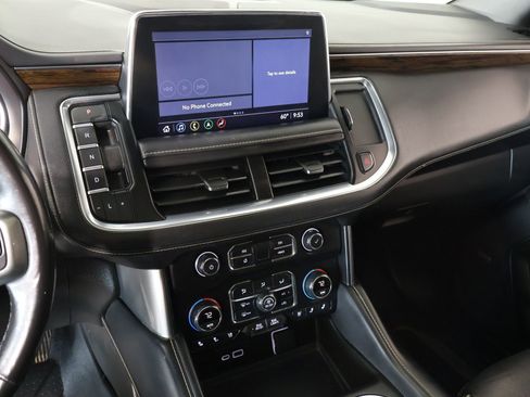 Used 2021 Chevrolet Suburban Premier w/ Premium Package AWD/4WD image 5