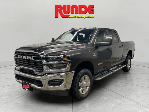 Used 2025 RAM 2500 Big Horn AWD/4WD image 1