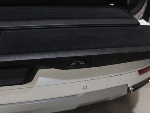 Used 2022 BMW X7 xDrive40i w/ Executive Package AWD/4WD image 92