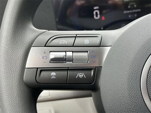 New 2026 Hyundai Kona SE image 13