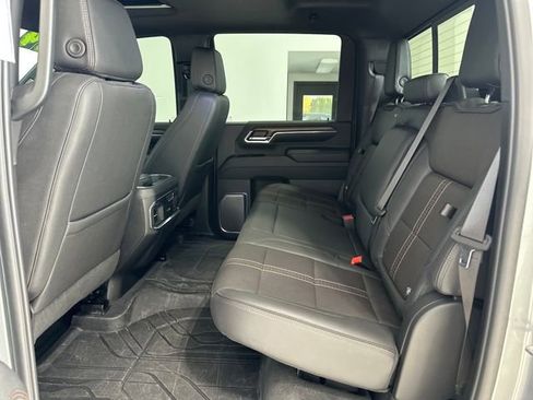 Used 2024 Chevrolet Silverado 2500 High Country w/ Technology Package image 7