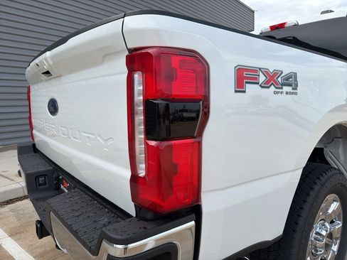 New 2026 Ford F250 Lariat w/ Lariat Premium Package AWD/4WD image 10