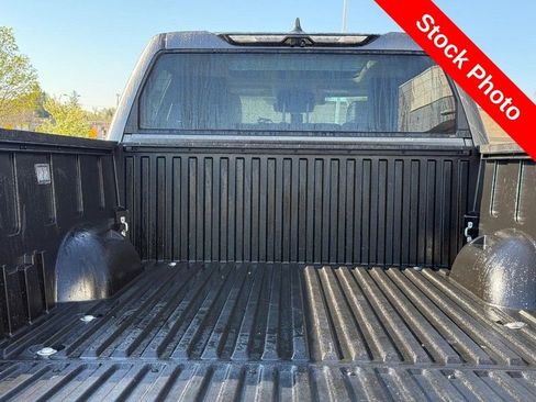 Used 2024 Toyota Tundra Limited AWD/4WD image 9