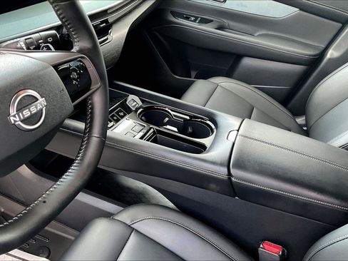 Certified 2025 Nissan Murano SL image 15