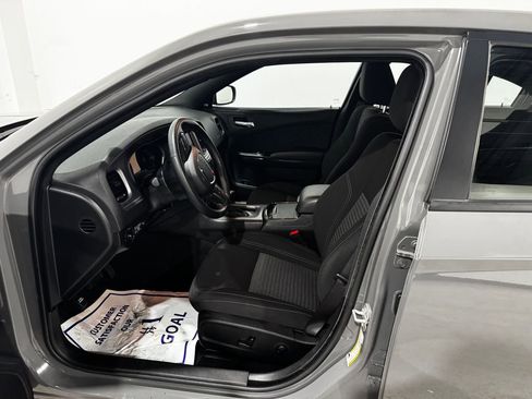 Used 2023 Dodge Charger SXT w/ Blacktop Package image 14