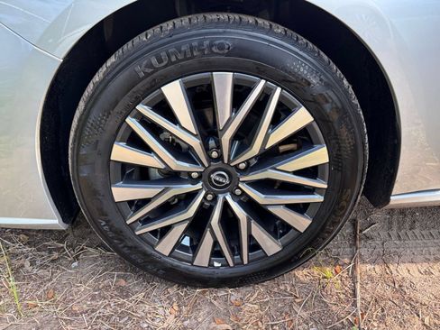 Used 2026 Nissan Altima 2.5 SV FWD image 30