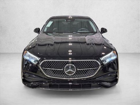 Used 2026 Mercedes-Benz E 350 4MATIC Sedan image 2