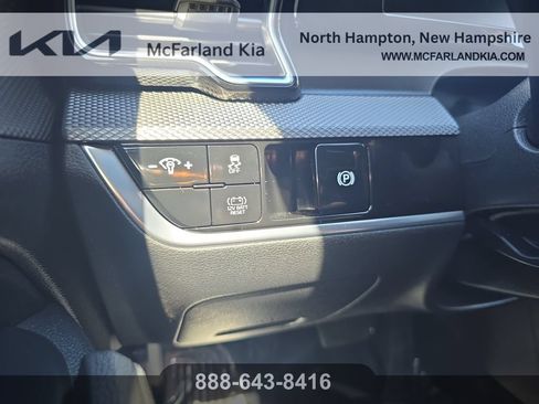 Used 2023 Kia Sportage LX AWD/4WD image 30