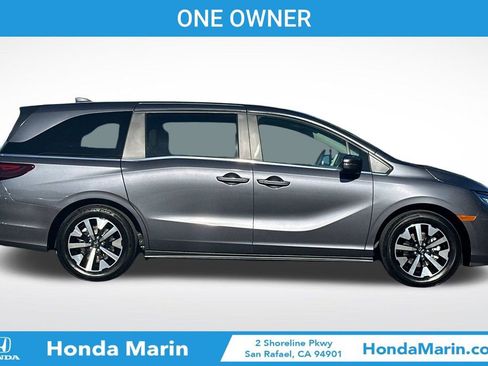 Certified 2025 Honda Odyssey EX-L image 5