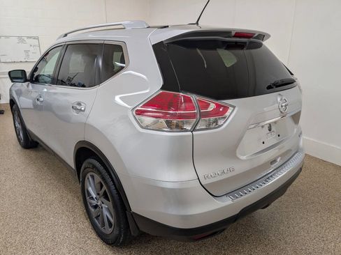 Used 2016 Nissan Rogue SL AWD/4WD image 3