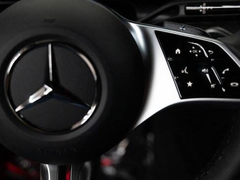 New 2027 Mercedes-Benz GLC 300 image 25