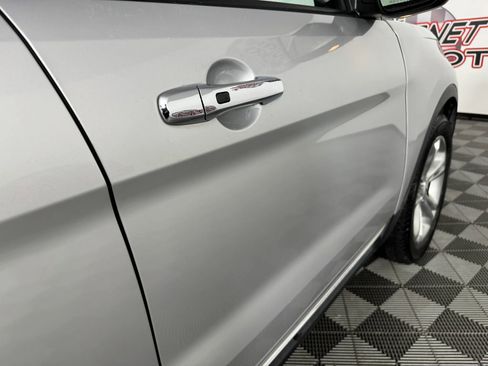 Used 2014 Ford Explorer Limited w/ Equipment Group 302A FWD image 31