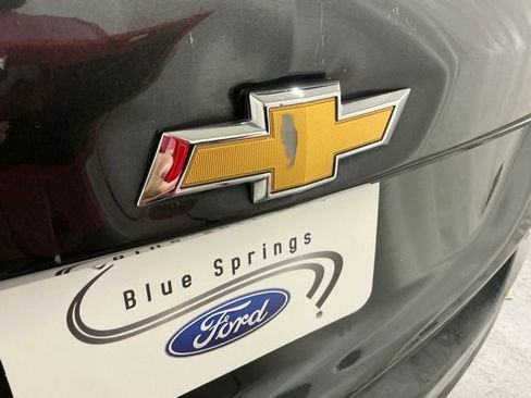 Used 2018 Chevrolet Equinox LT FWD image 5