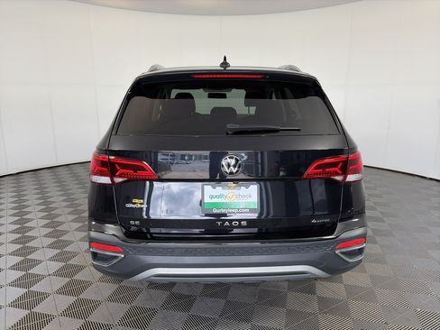 Used 2022 Volkswagen Taos SE FWD image 9