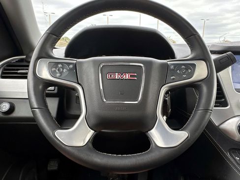 Used 2020 GMC Yukon SLT image 29