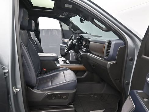 Used 2024 Chevrolet Silverado 2500 High Country w/ High Country Premium Package AWD/4WD image 35