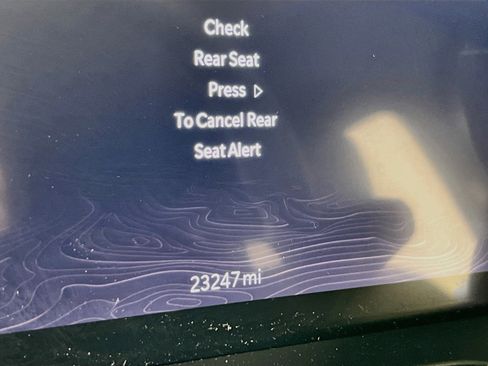 Used 2023 Jeep Grand Cherokee Limited AWD/4WD image 12