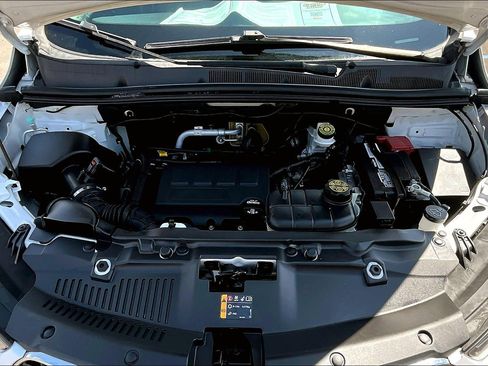 Used 2020 Buick Encore Preferred w/ Safety Package image 9