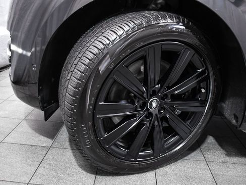 Used 2024 Land Rover Range Rover Autobiography AWD/4WD image 7